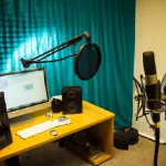 Jak stworzyć domowe studio nagrań? – poradnik krok po kroku